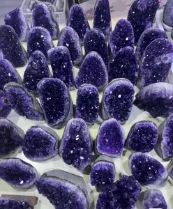 zoey wholesale crystal amethyst cluster