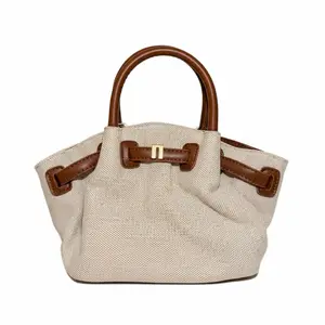 Women’s Leather Handbag – Stylish, Functional & Everyday Use