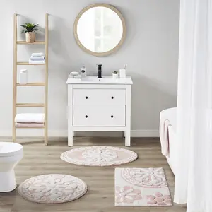 Medallion Cotton Tufted Bath Rug, Casablanca