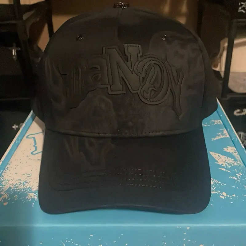 Dandy hat