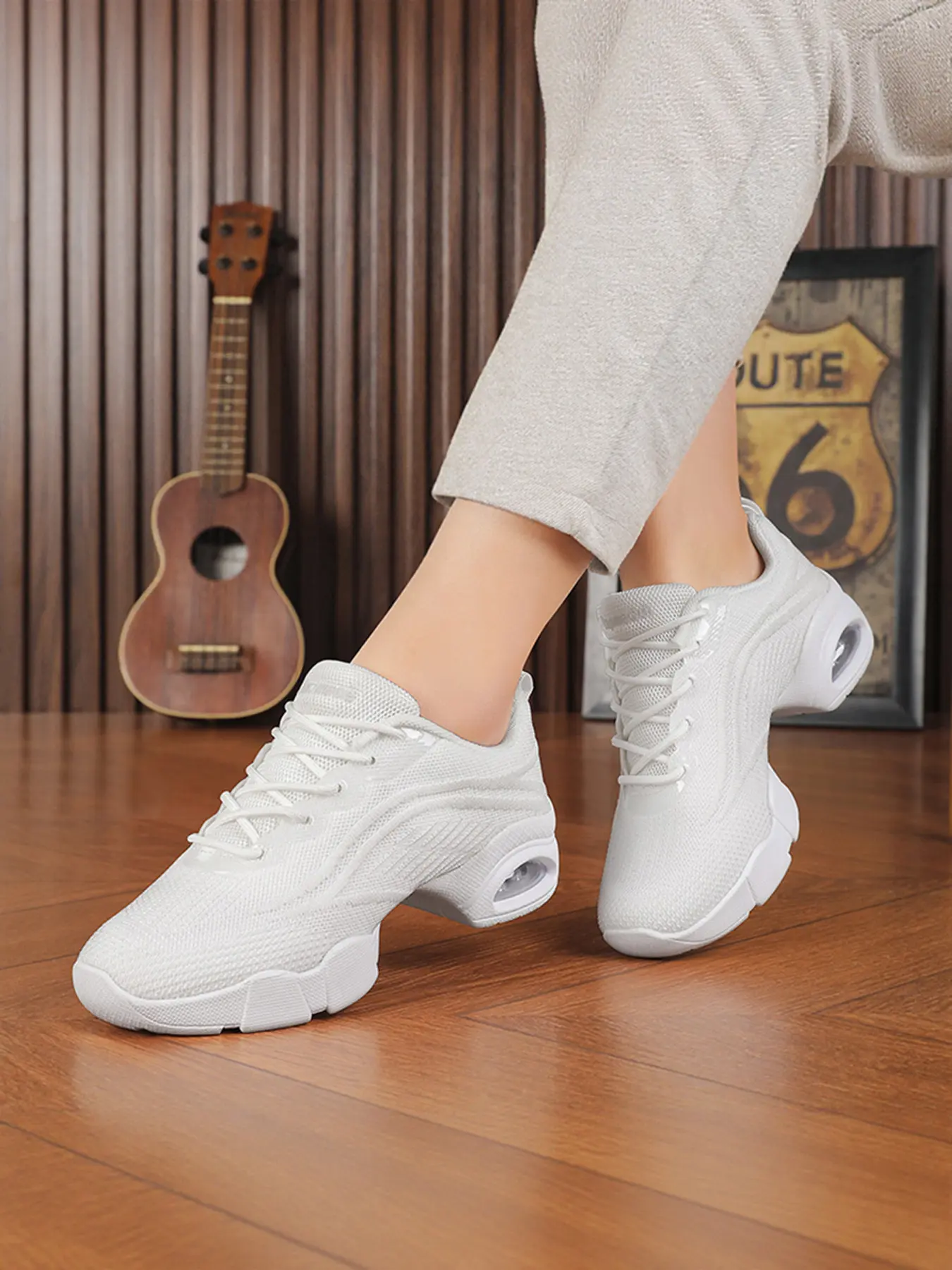 New Women's Cushion Sporty Dancing Shoes Breathable Mesh Upper Non-Slip Soft Mid-Heel Ballroom Dancing Thick-Sole Elevated Casual Sneakers Sizes 35-45 Available 4 Color Options Including All Black All White Suitable Daily Dancing Outdoor Walking