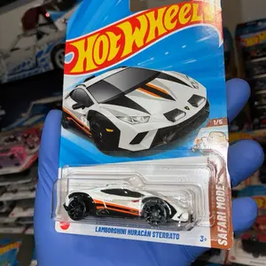 Lamborghini Huracan Sterrato Hot Wheels "Safari Mode" 2025 41/250