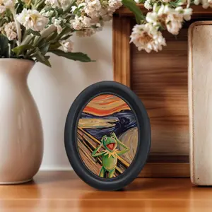 Vintage Abstract Screaming Frog Wall Art, Handmade Oval Wooden Decoration, Halloween Christmas Thanksgiving Decor, 5.25x4.16 Inches, Artwork