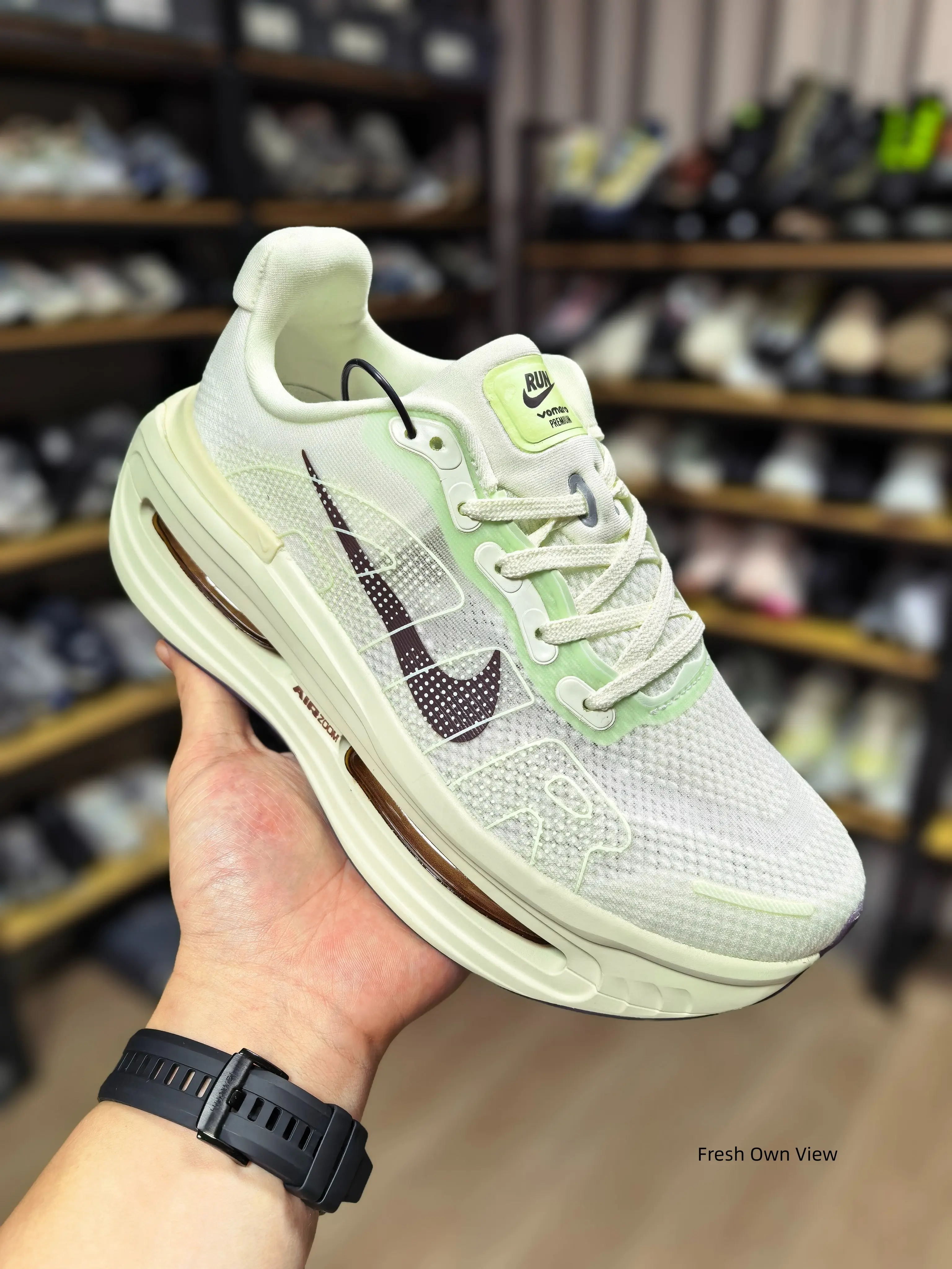 Cream Pale Green  Athletic Sneakers Shock Absorb Platform Trainers Breathable Mesh Daily Jogging Running Footwear#LightGreenSneakers #CreamSneakers #PlatformSneakers #MeshSneakers #AthleticShoes