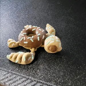 Donurtle keychains! chocolate and white icing available