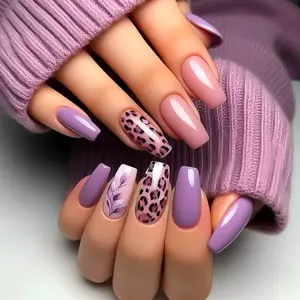 24-Piece Leopard Print Nail Art Set, Cold Gradient Base, Feather Detail Design, High Elasticity Eco-Friendly Material, Easy Application, Perfect for Parties