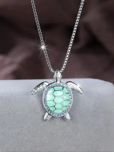 Fashion Turtle Design Pendant Necklace for Women & Girls, Fashion Jewelry for Party, Daily Clothing Decor, Trendy All-match & Exquisite Jewelry for Birthday Gift, Charm Necklaces