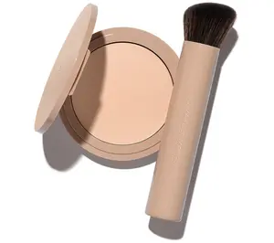 No Makeup Makeup 4-in-1 Foundation with Brush