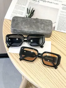 Women's Classic Square Frame Sunglasses, Vintage Tortoiseshell & Lightweight Frames, No Pressure Comfort for Vacation Outdoors