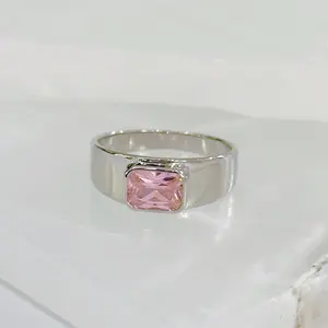 LIGHT PINK JEWEL SOLITAIRE ring