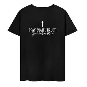 Men's Black Praying & Waiting God Has Plans Print T-Shirt, Loose Fit Casual Christian Church Wear, Soft Breathable Material graphic tee short sleeve