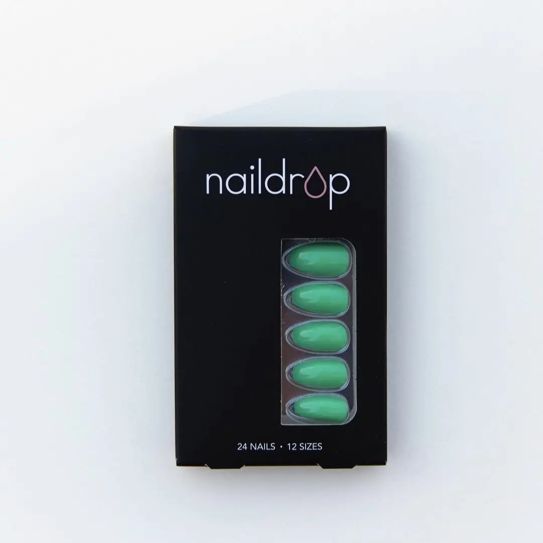 Totally Teal Press On Nail
