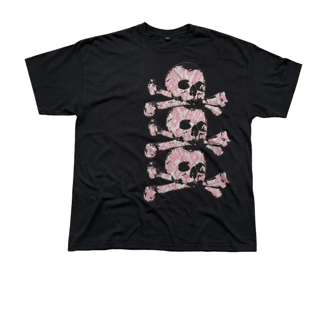 Men's and Women's T-shirt, Pink Skull Graphic Tee, Tee, Unisex T-shirt, Gift T-shirt, Unisex Graphic Tees Gothic Grunge Emo Scene Amity Affliction Style Clothes Menswear Womenswear Streetwear