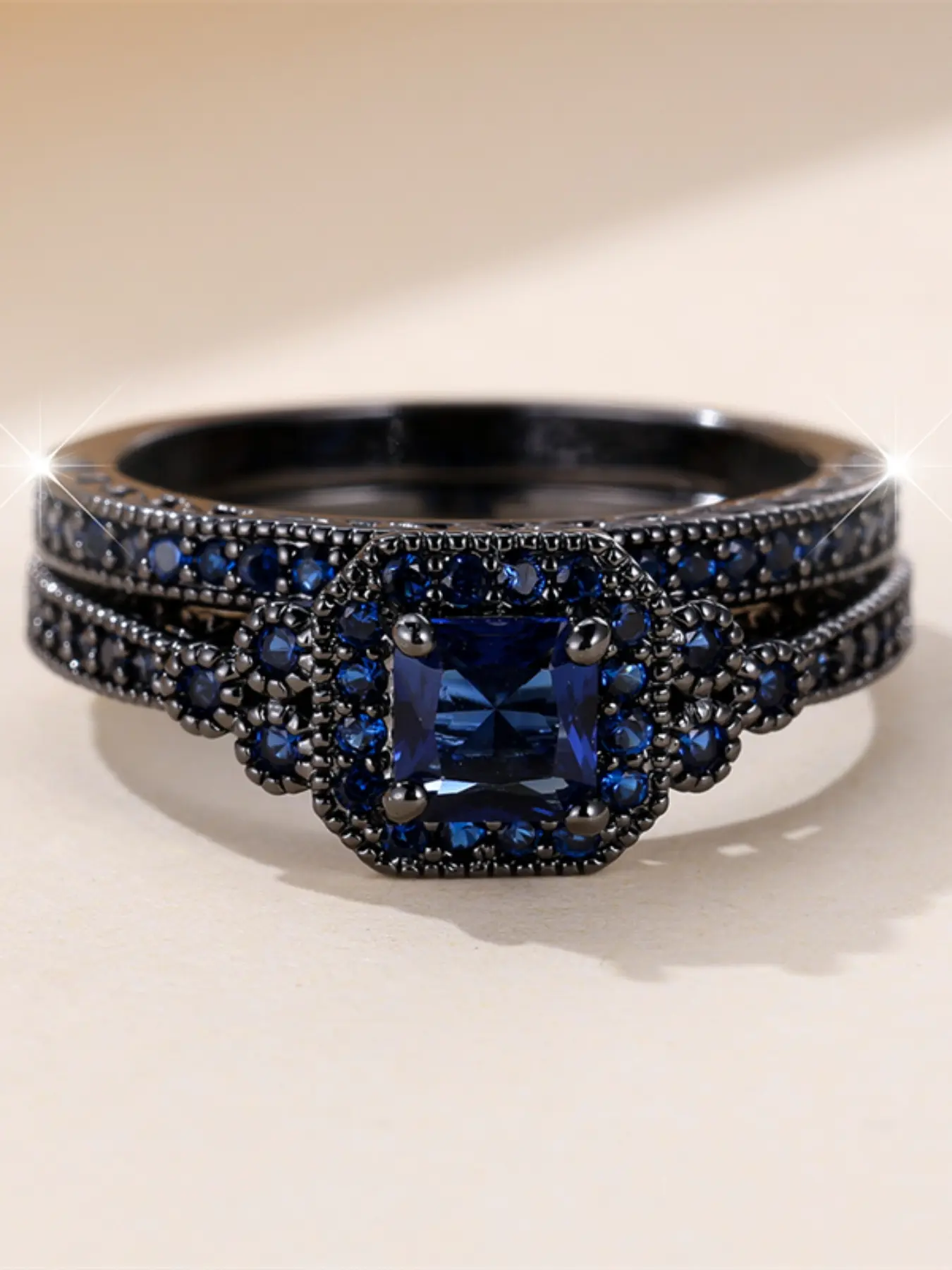 A black gold sapphire blue synthetic zirconia ring set Elegant Glittering Beautiful Rings is Fashionable Jewelry, high-end and simple, suitable for women to wear during proposals, travels and daily life Engagement Ring Set
