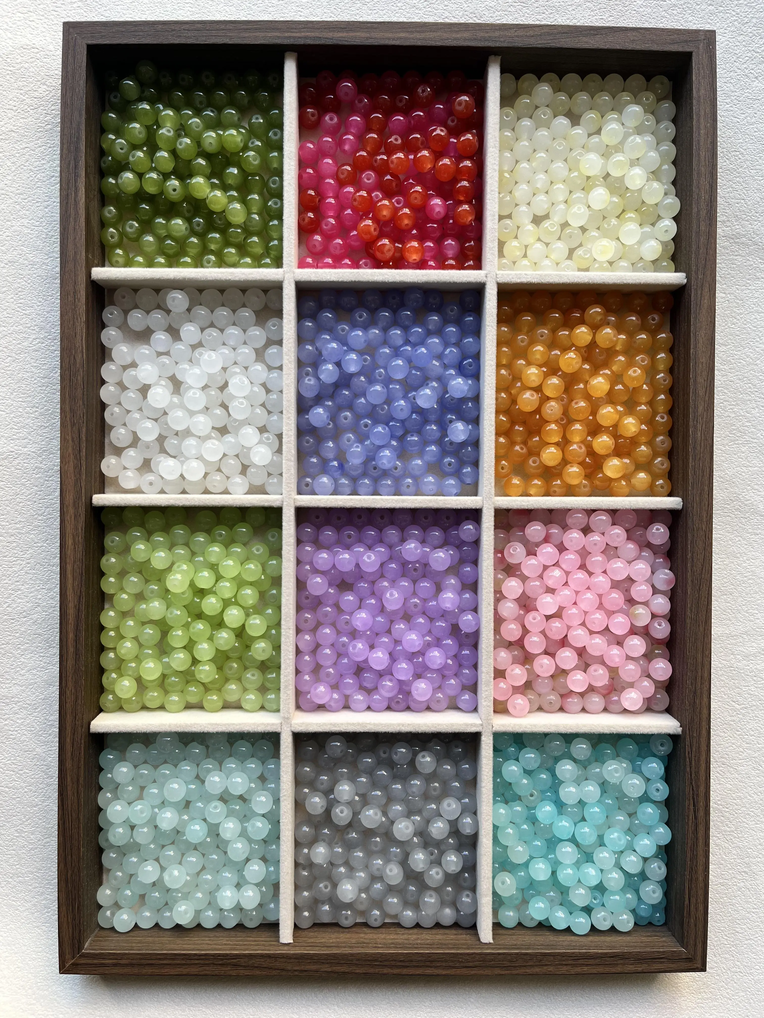 DIY Beading Kit, 500Pcs 8mm Glass Round Beads, 10 Solid Color High Transparent Beads, Jewelry Making Supplies with Elastic Cord & Beading Needles, for Bracelets & Necklaces Craft & Friendship Bracelet
