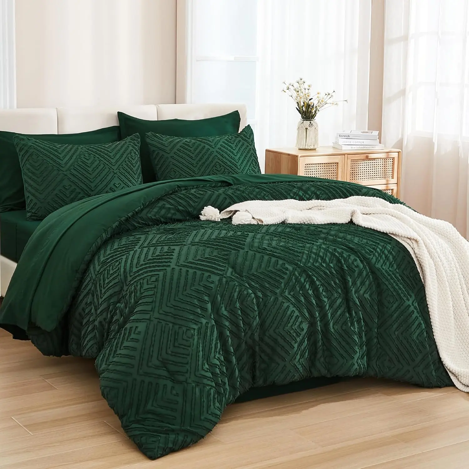 Andency Queen Comforter Set with Sheets, Dark Emerald Green | 7 Pieces, Bed in a Bag, Boho Lightweight Fluffy Tufted, Includes Quilt Comforter, Sheets, Pillowcases & Shams, All Season
