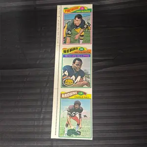 1977 Topps-UNCUT All-Pro Walter Payton #360 Larry McCarren #22 Charlie Hall #458
