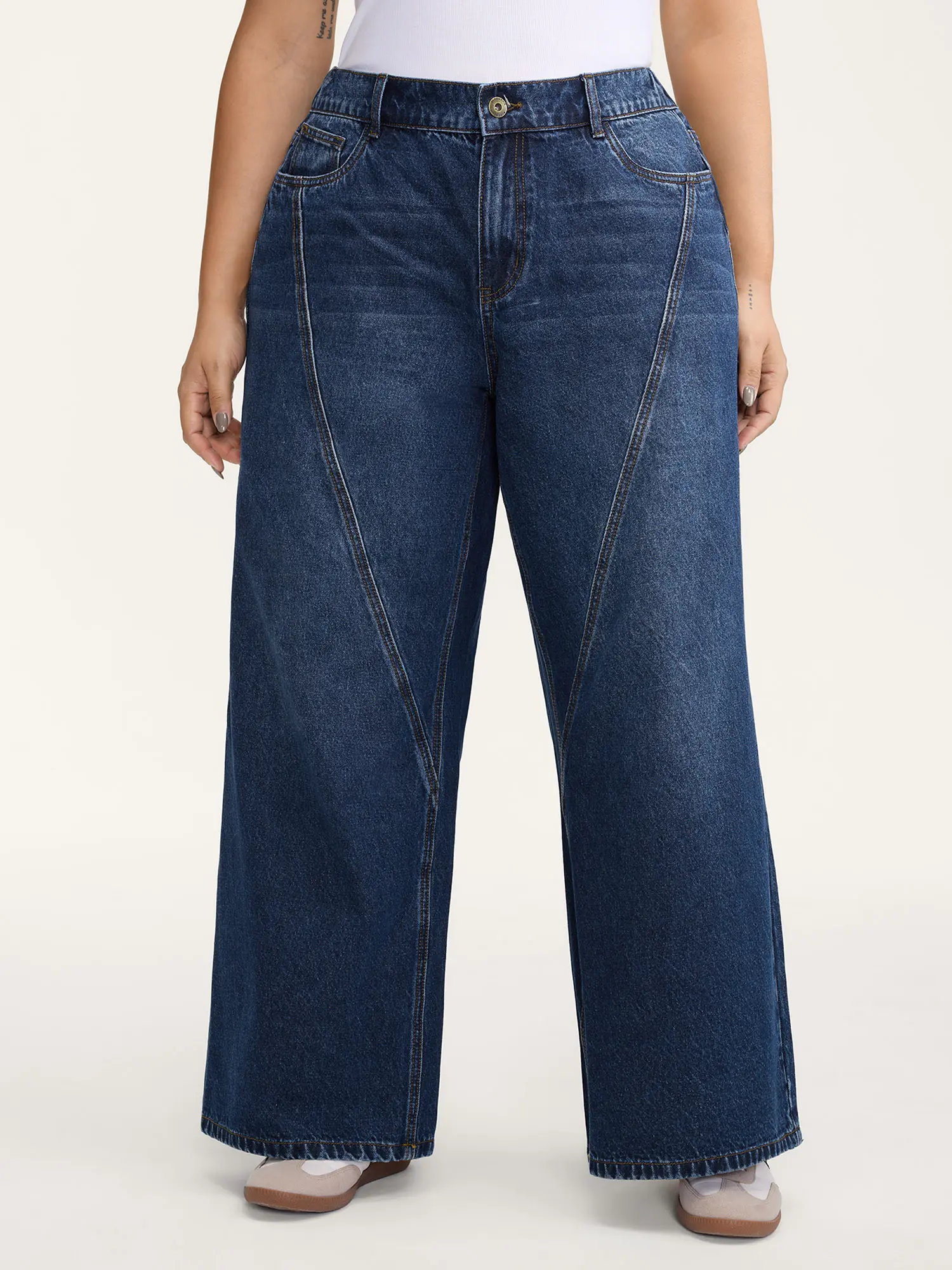 BloomChic Plus Size Vintage Wide Leg Jeans, Casual Cotton Blend Baggy Bottoms with a Distressed Medium Wash and Slanted Pockets, Bluevintage, Plus Size Clothes, Baggy Wide Leg Jeans, Jean Pants