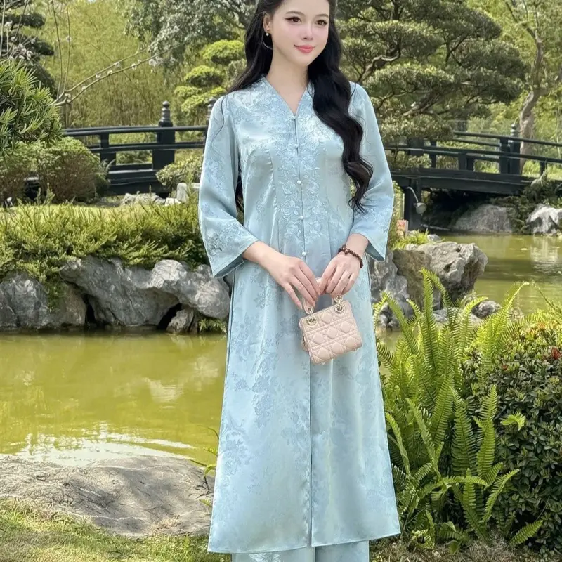 Áo dài pháp phục - Vietnamese traditional dress Áo dài pháp phục - Vietnamese traditional dress