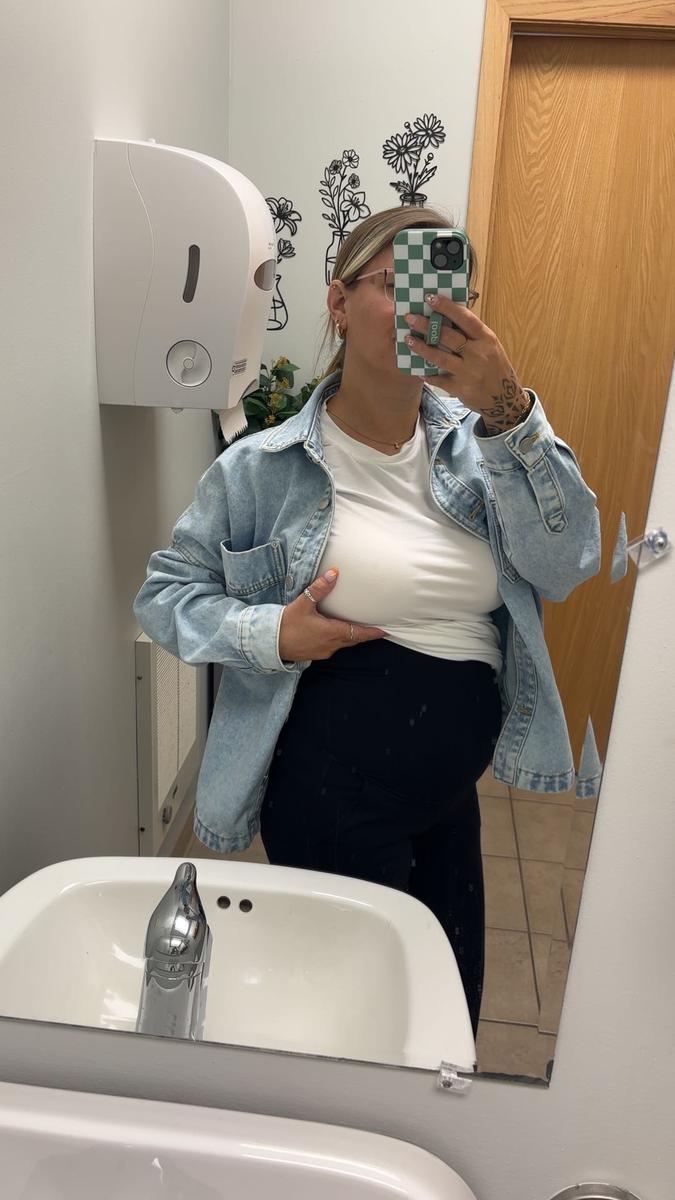 Item: Black, S, 28 Inseam