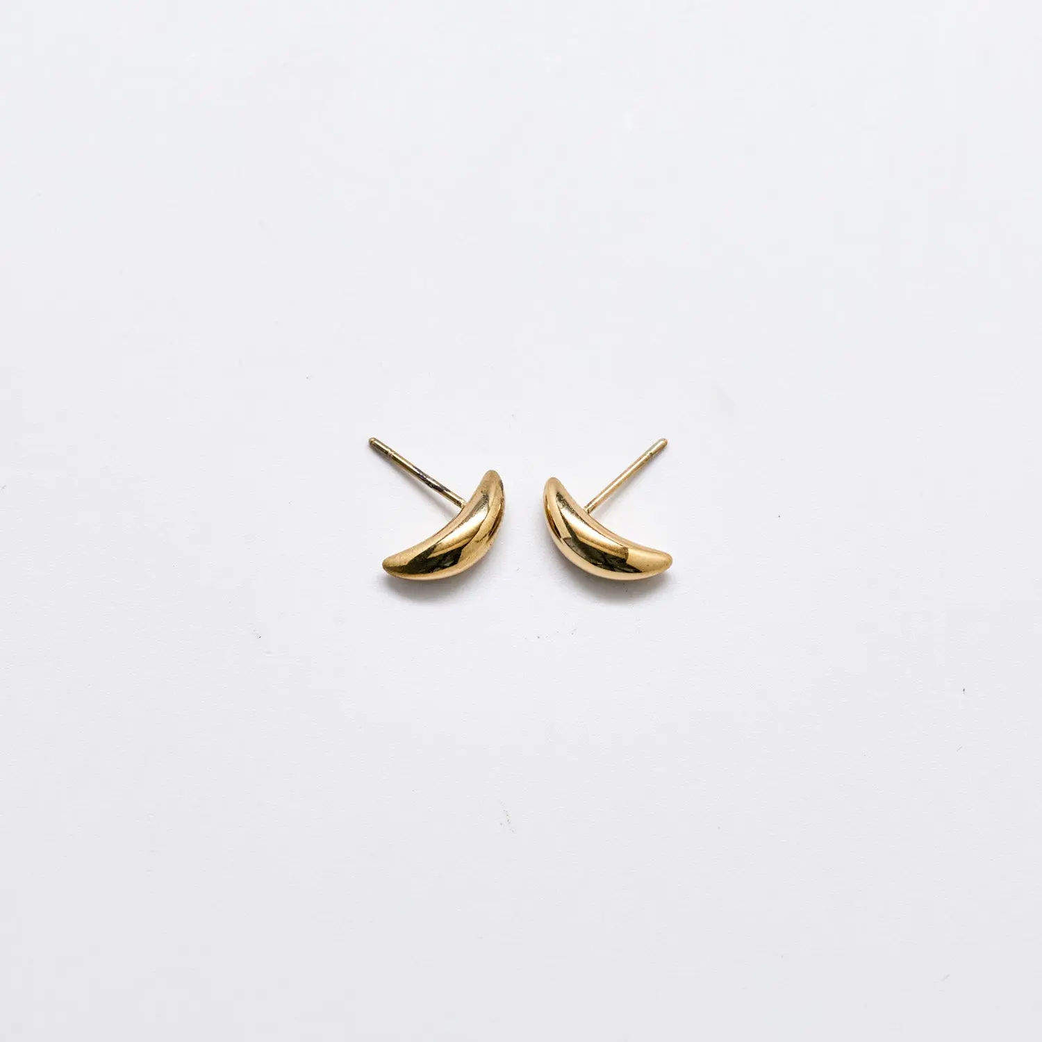 Luna Curved Gold Stud Earrings