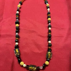 Shadow Pearl Guardian Diffuser Necklace