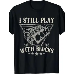 🏎️🔧[Graphic Tee]"I Still Play With Blocks Car Mechanic Motor Engine T-Shirt – Funny Automotive Graphic Tee for Men & Women, Grey & Green Short Sleeve Cotton Top, Casual Streetwear, Gift for Car Lovers & Mechanics"