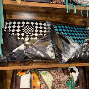 Crossbody Purse with Cowhide Accents and Fringe Detail for Stylish Everyday Use