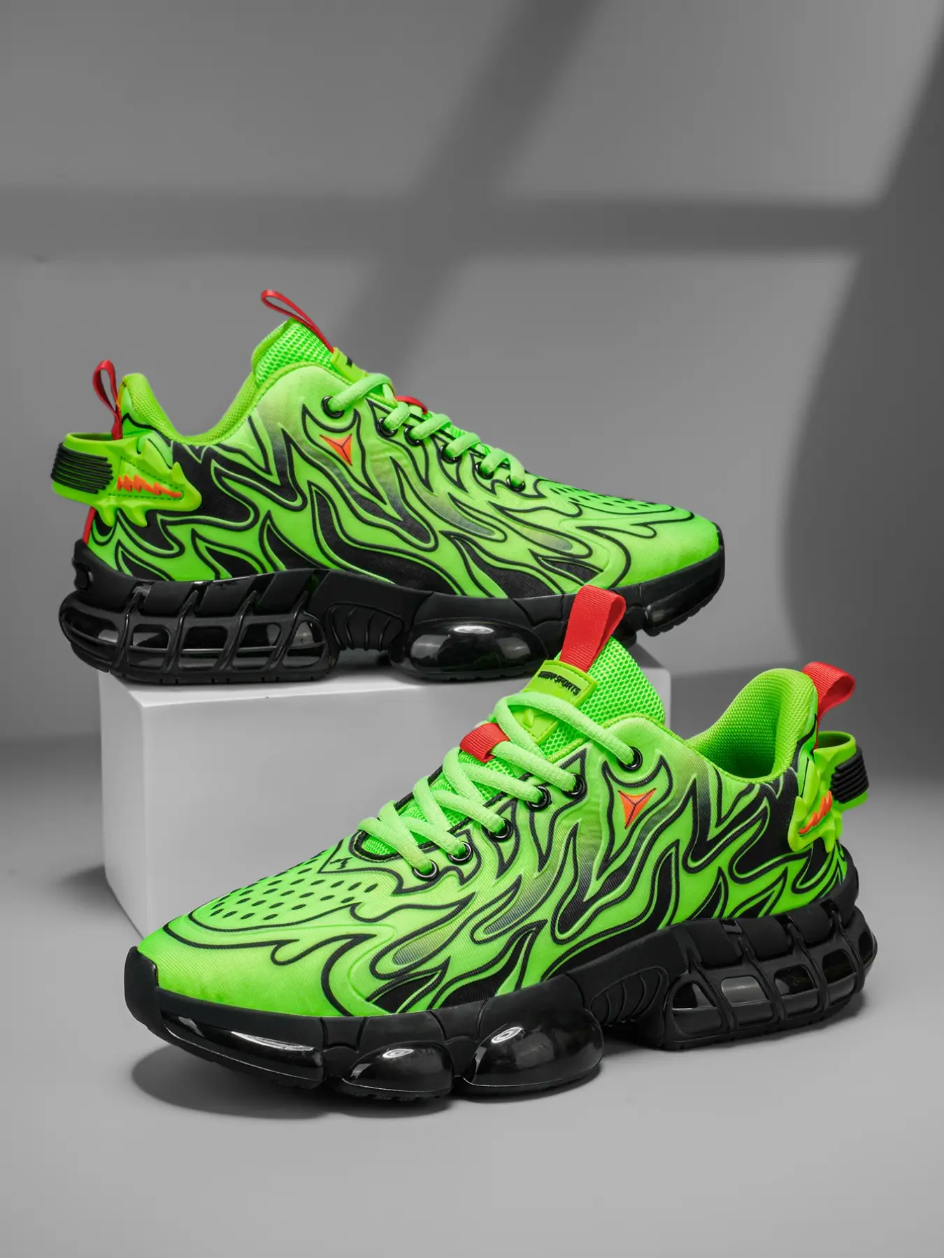 Men's Classic Trendy Fluorescent Flame Pattern Sneakers, Breathable Textile Upper, Cushioned Eva Sole, Casual All-Season Fashionable Running Shoes, Running Trainers