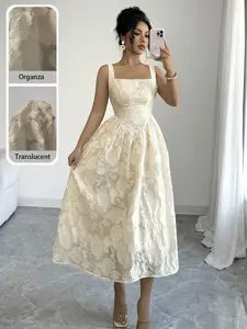 Elegant French Vintage Square Neck Strapless Dress, Embroidered Waist Cinching A-Line Gown, Women's Fashionable Party Wear