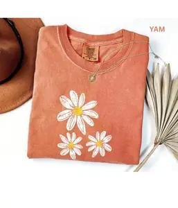 Comfort Colors Daisy Flower T-shirt, Boho Retro Floral Graphic T-shirt, Soft Washed Cotton T-shirt