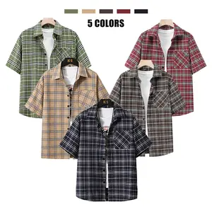 Men’s vintage plaid short-sleeve shirt — a loose, casual Cuban-collar plaid cardigan top with classic plaid patterns that exudes American retro vibes, suitable for street, collegiate, and casual styles.