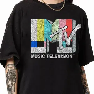Graphic T-shirt, Vintage TV Signal Print, Retro Style, 80s 90s Throwback Tee for Women