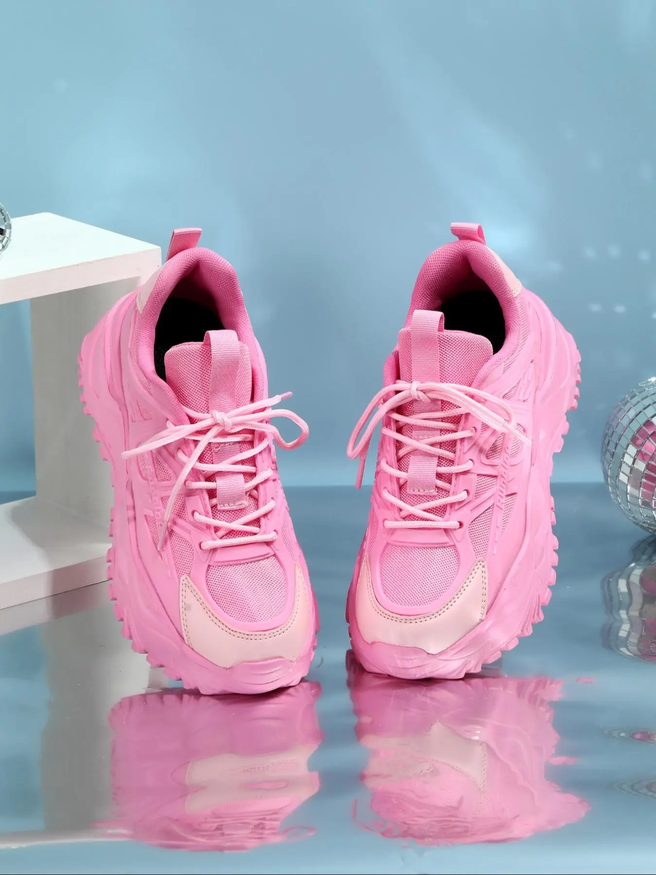 Fashionable Pink Lace Up Sneakers, Casual Breathable Comfortable Sports Shoes for Daily Wear, Trendy All-match Sneakers for Women & Girls, Athletic Sneakers, Lightweight Casual Sneakers, Trendy Walking Sneakers, Stylish Sneakers, Athletic Sneaker Footwear