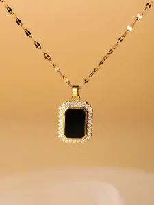 Glam Simple Style 18K Gold Plated Pendant, Rectangle Inlay Zircon Necklace.