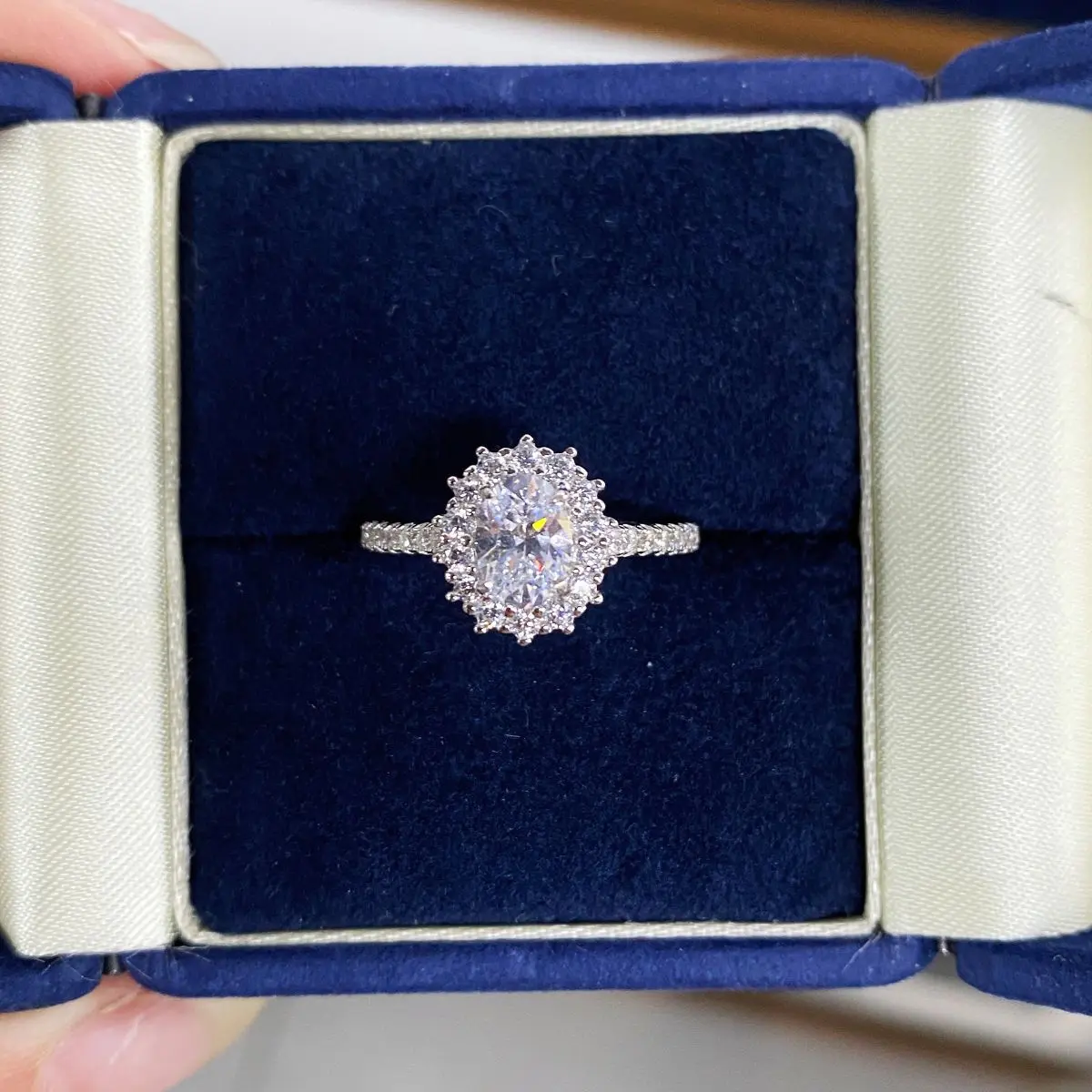 White Diamond CBJZ304