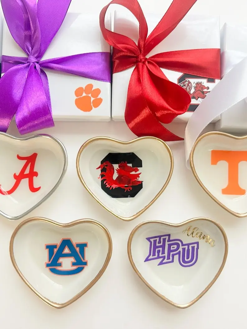 Personalised University College Graduation Gift Ring Dish, Trinket Keepsake, Decor High School, Class of 2026 Gifts, Custom Acceptance Gift