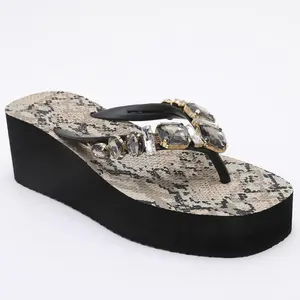 Trendin Mode Women's Glitter Rhinestone Wedge Platform Flip-Flop Sandals for Women Boho Sparkly Thong Heels Womens Beach Sandals Outdoor Slippers