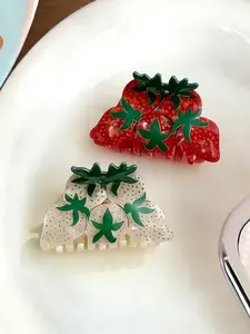 Sweet Fresh Fruit Strawberry Acrylic Hair Claw, Simple Versatile Ponytail Holder, Shark Clip Hair Accessory for Daily and Holiday Parties