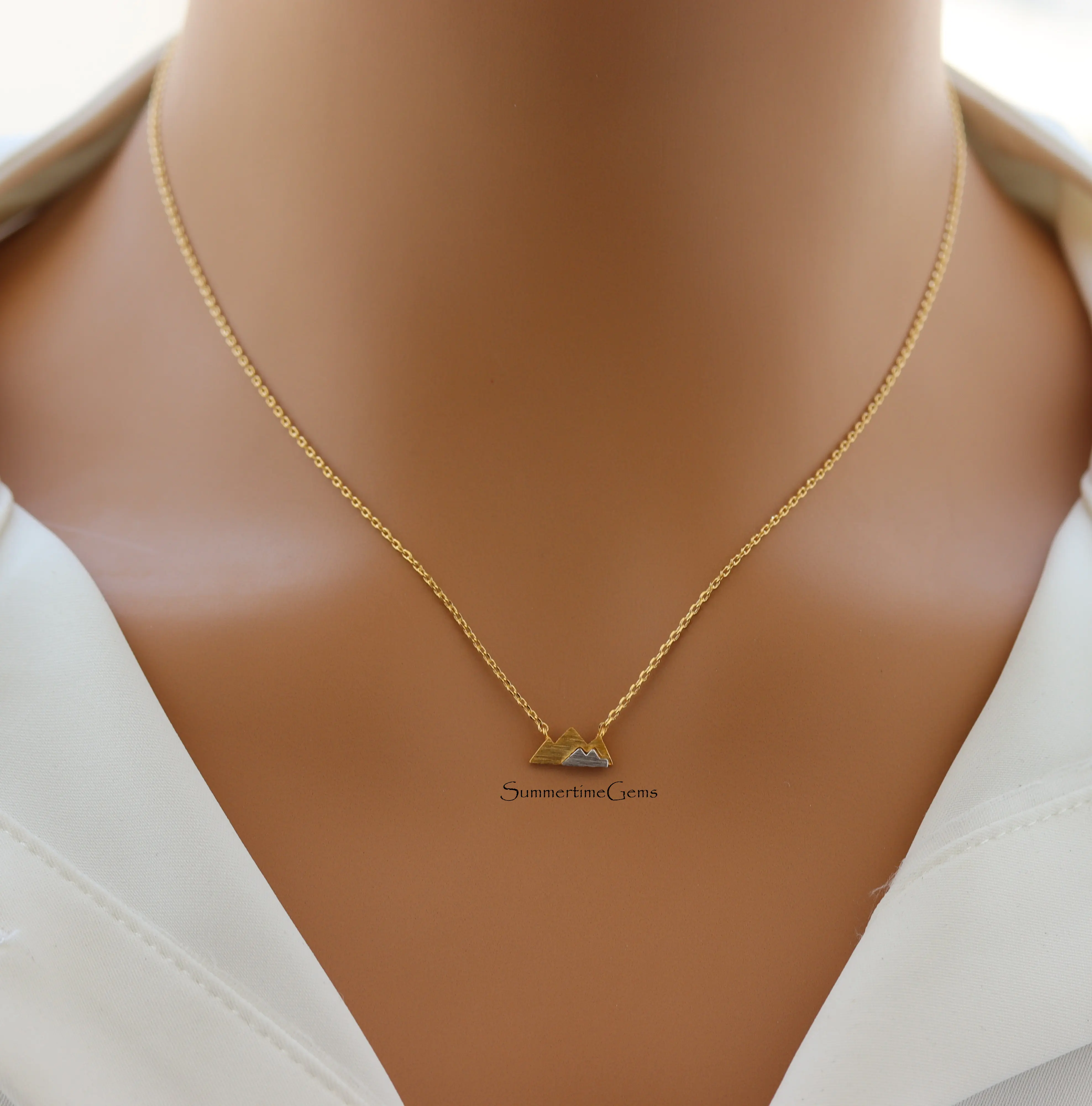 18K Gold Plated Dainty Mini Mountain Pendant Necklace – Adventure-Inspired Jewelry for Nature Lovers