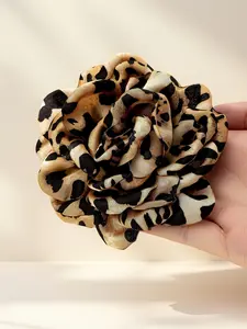 Unique Design Leopard Print Dress for Women, Elegant Plain Pattern, Casual All Seasons Wear, Stylish Big Flower Brooch