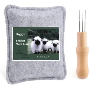 Needle Felting Pad, Felting Kit, Needle Felting Mat with Needles, Wooden Handle Holder, Felting Tools for Wool Craft Project