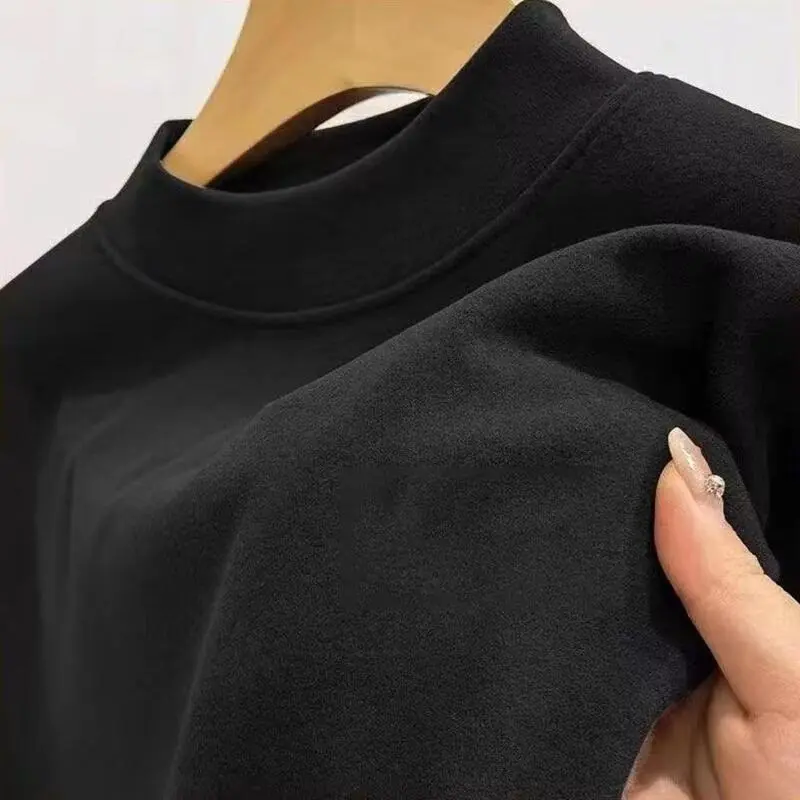 Leather gloves, color random