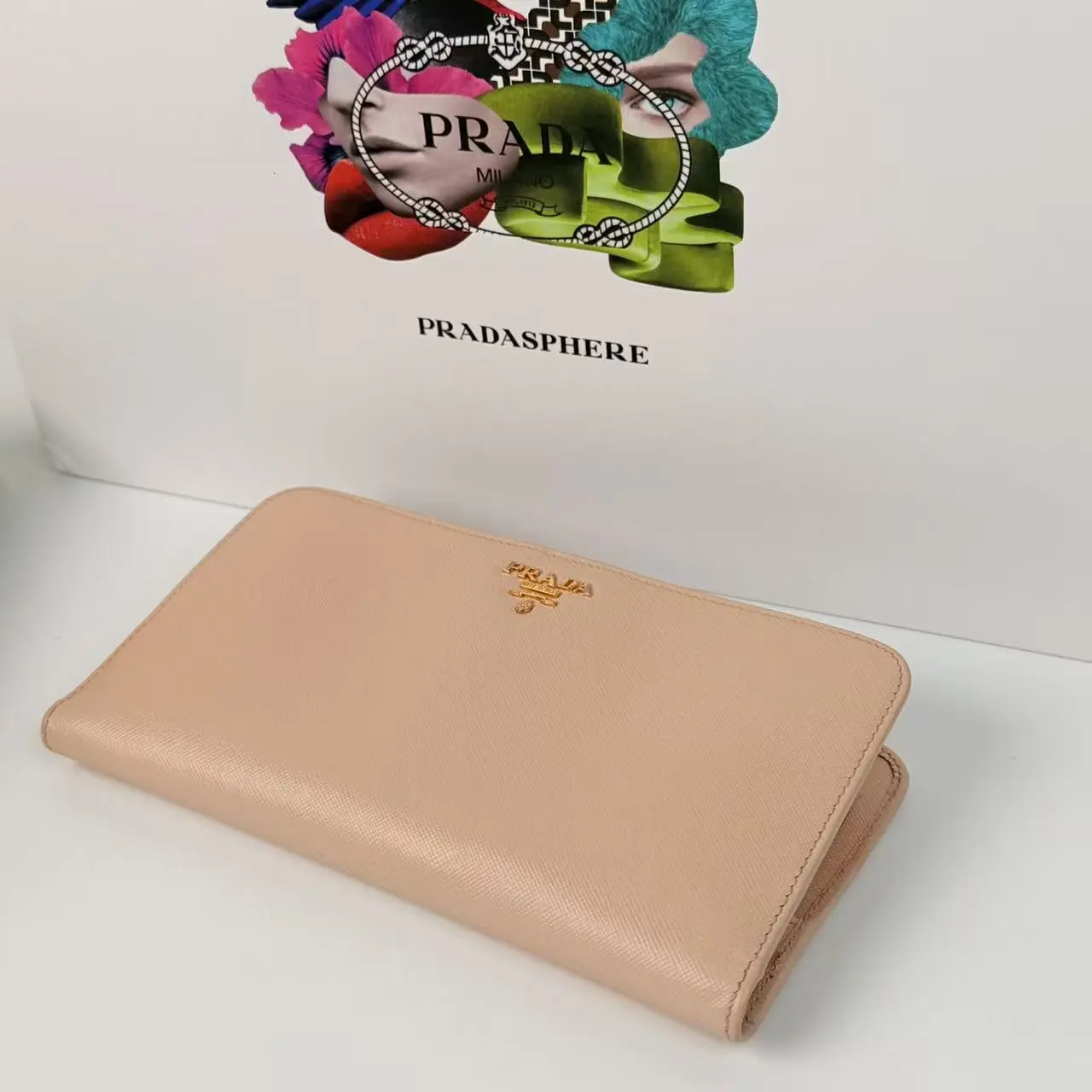 Pre-owned PRADA Pre‑owned Beige Saffiano Leather Flap Long Wallet