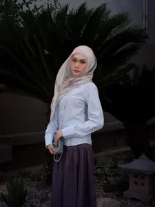 Light matte pink and purple gradient scarf, gentle commuting style, OOTD, full of atmosphere, light and breathable gradient silk scarf, suitable for all seasons, Hijab scarf, Turban hijab, not sweaty