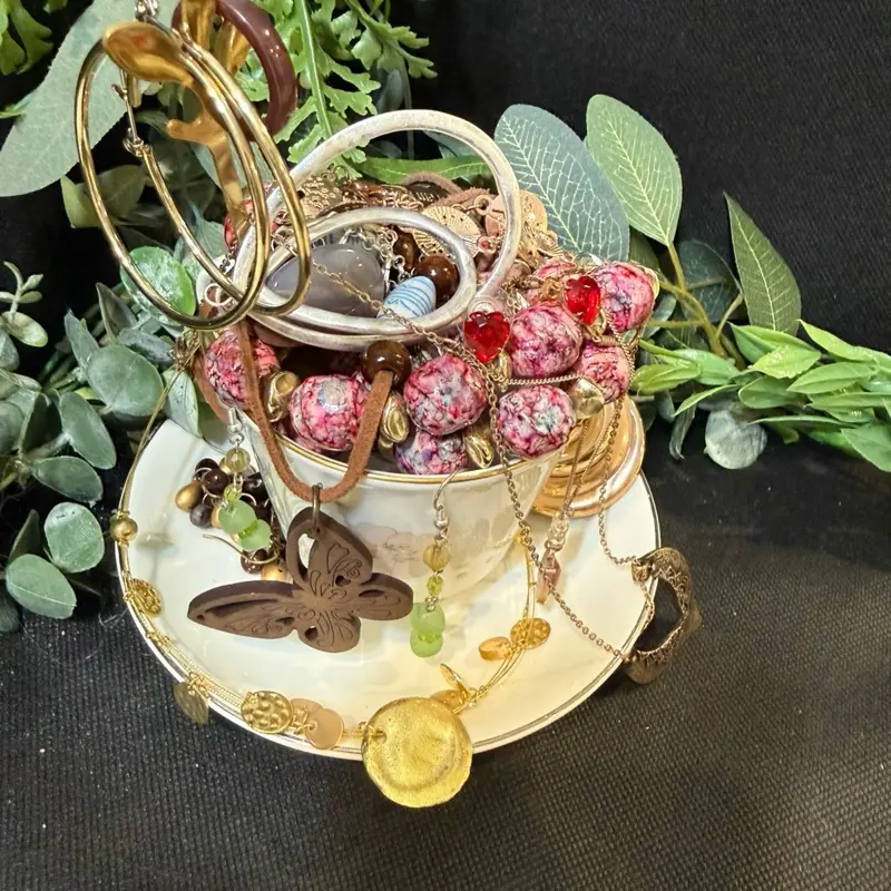Mystery Jewerly Teacup