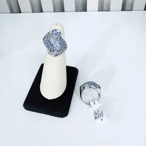 Anillo de plata 925 con tanzanita. Elegancia que destaca