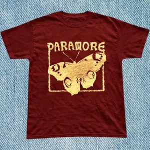 Paramore Band Baby Tee – Cute Y2K Aesthetic Tee