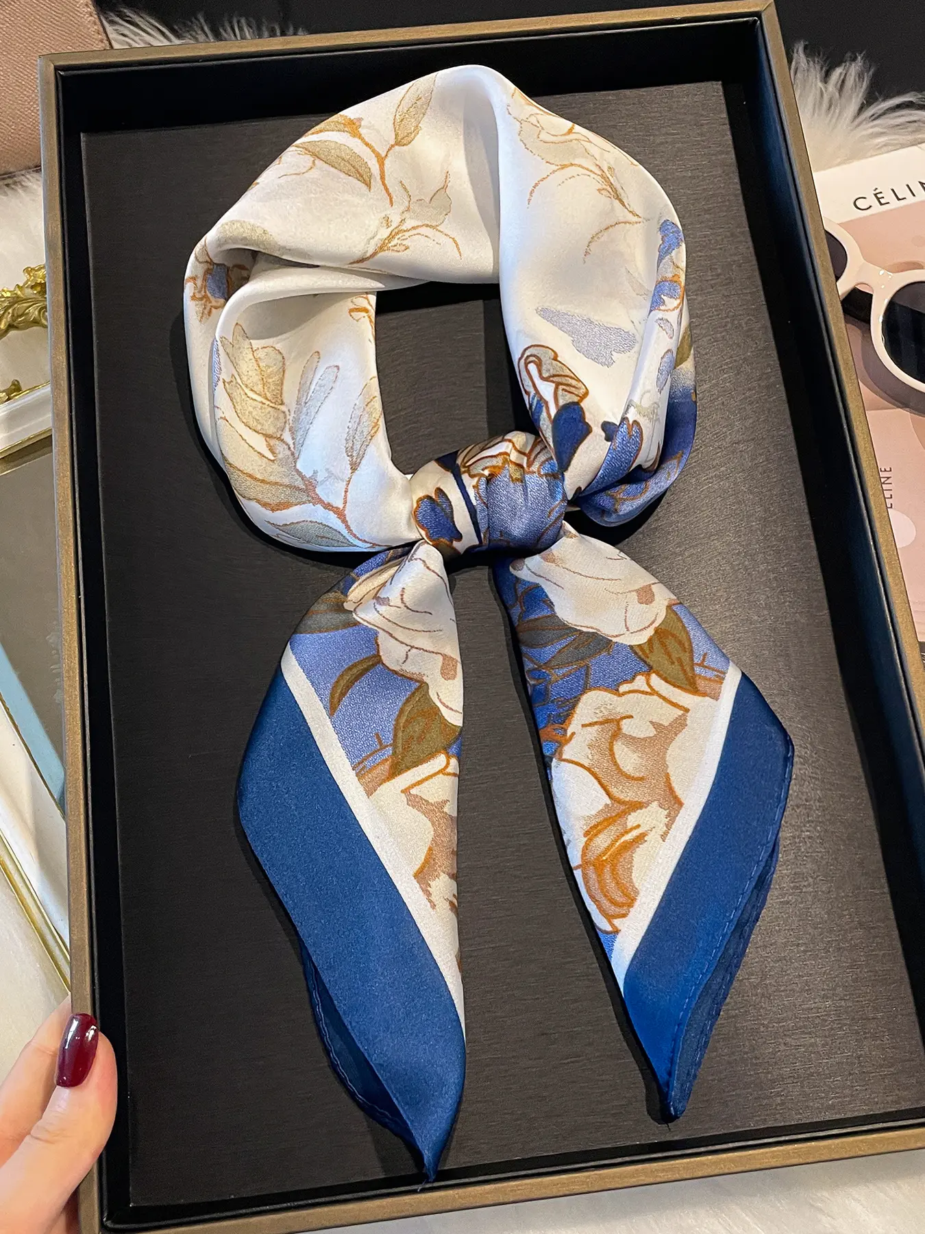 Elegant Women's Floral Print Scarf, Fashion Shawl, Versatile Accessory for Spring & Fall, Fashionable Neckwear, Hairband & Waist Belt Included, Fashion Hair Scarves