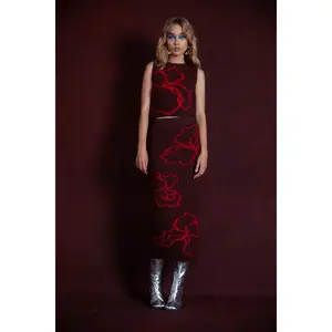 THE KELLIE TOP in chocolate and cherry